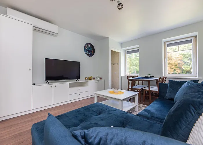 Seaside Apartments - Sunset Apartment